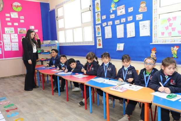 شروط وضوابط تكليف خريجي مبادرة إعداد ألف معلم للعمل مديري مدارس